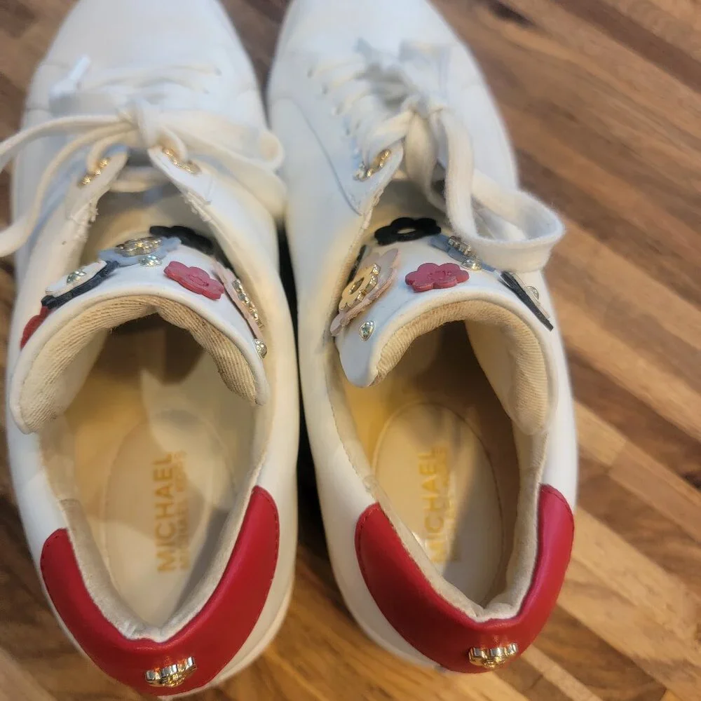 MICHAEL Michael Kors Mindy Floral Embellished White/Red Leather Sneakers - Picture 11 of 14